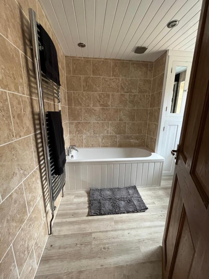 Pet Friendly Cottage Pool Ngoại thất bức ảnh